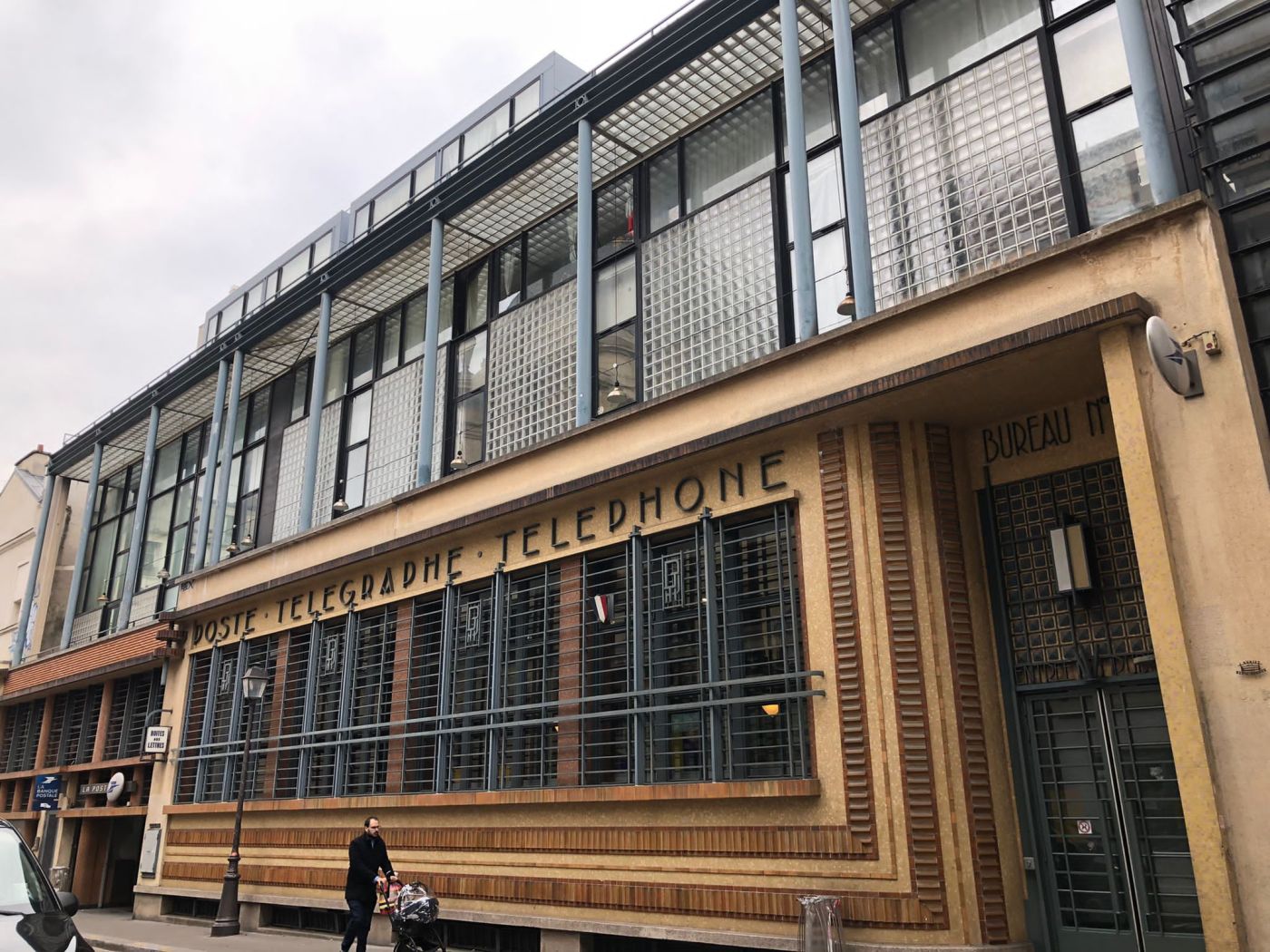 Villarquide_60_dias_en_Paris_Sellos