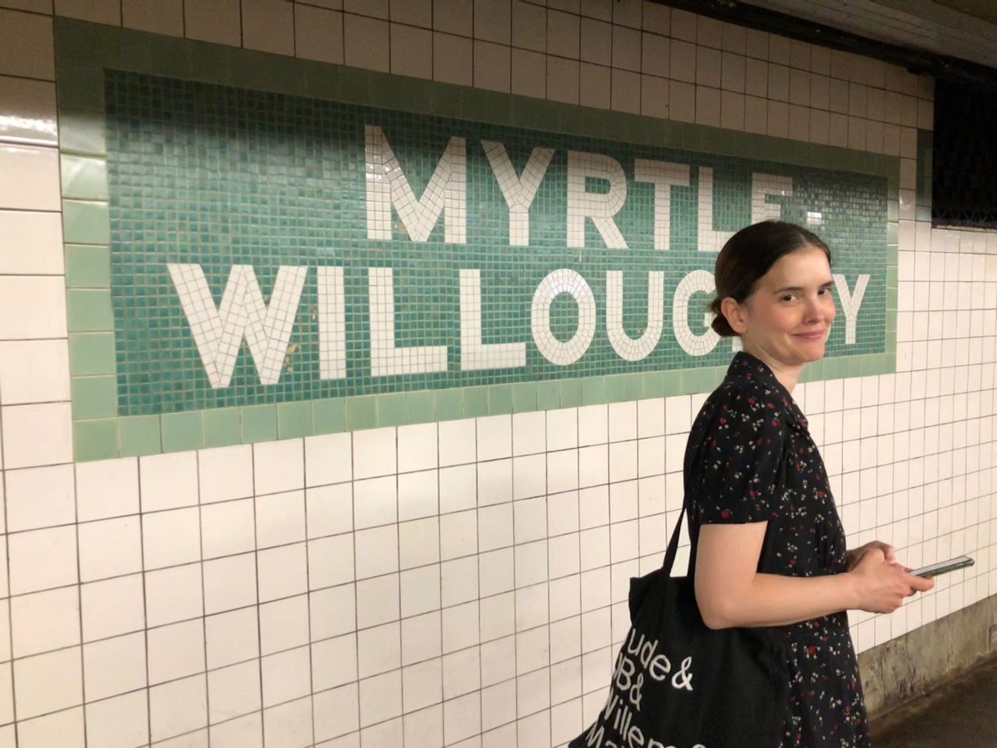 lamanoqueescribeconpluma_Villarquide_Willoughby-Myrtle