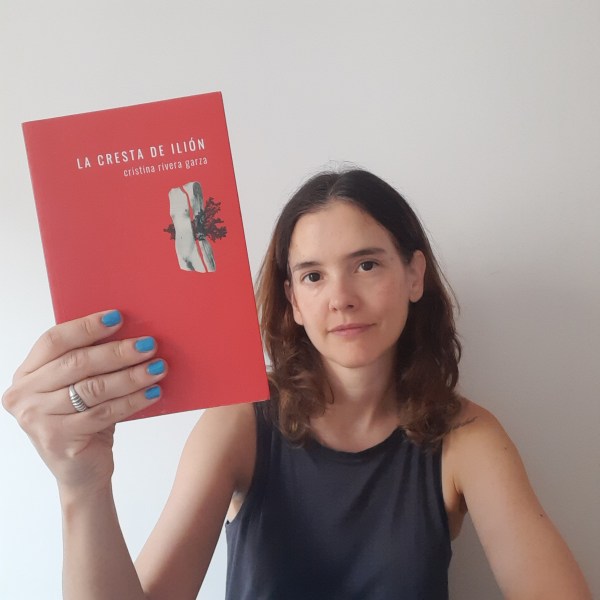 Villarquide_Creasta de Ilion_Lamanoqueescribeconpluma